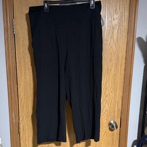 Lululemon Align crop wide leg pant. Color: black size: 16